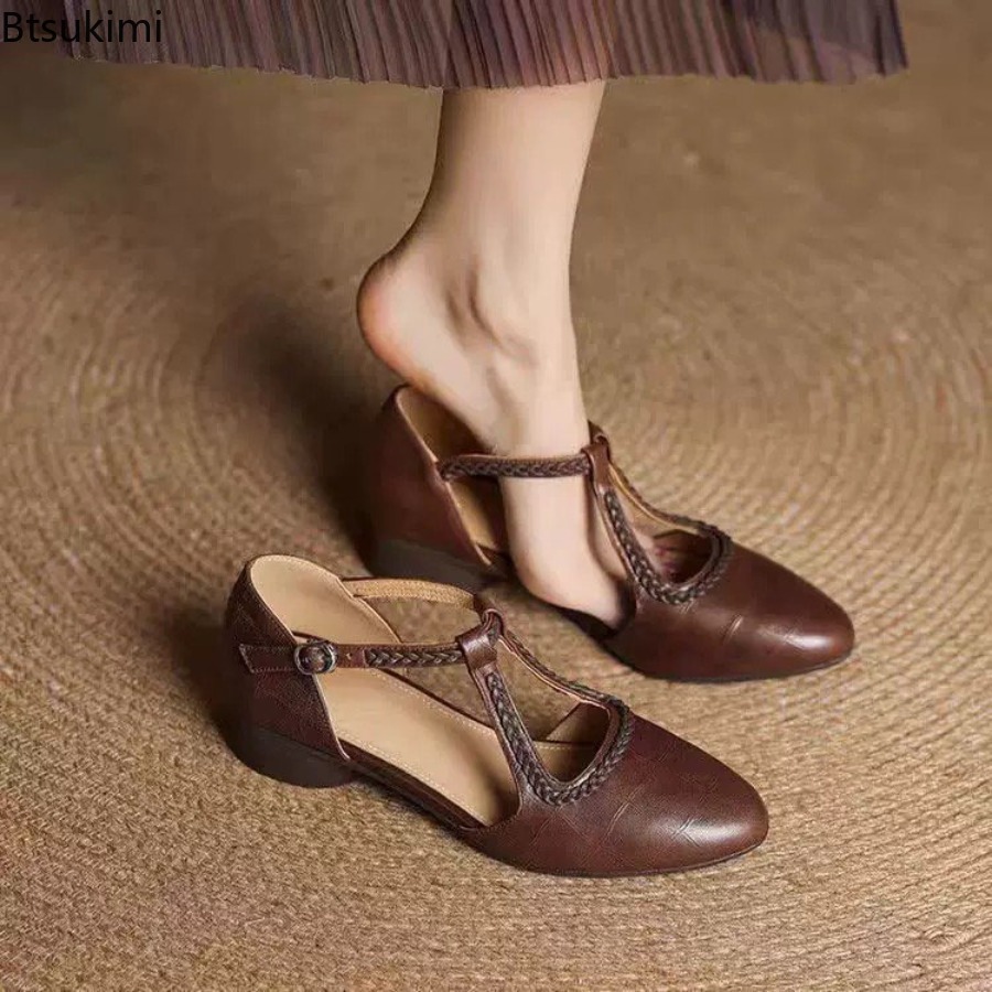 새로운 여름 여성용 레트로 속이 빈 펌프스 패션 가죽  - Casual Sandal Leather 리뷰 및 가격